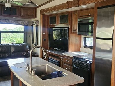 Like New Luxury Fifth Wheel Trailer