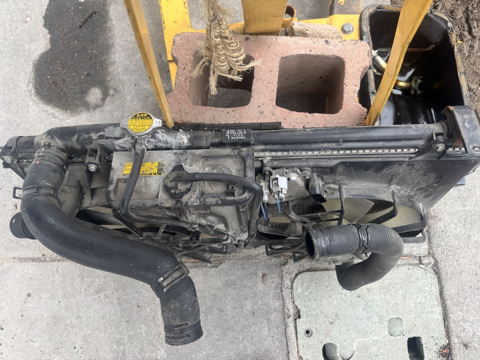 Lexus LS430 OEM Radiator