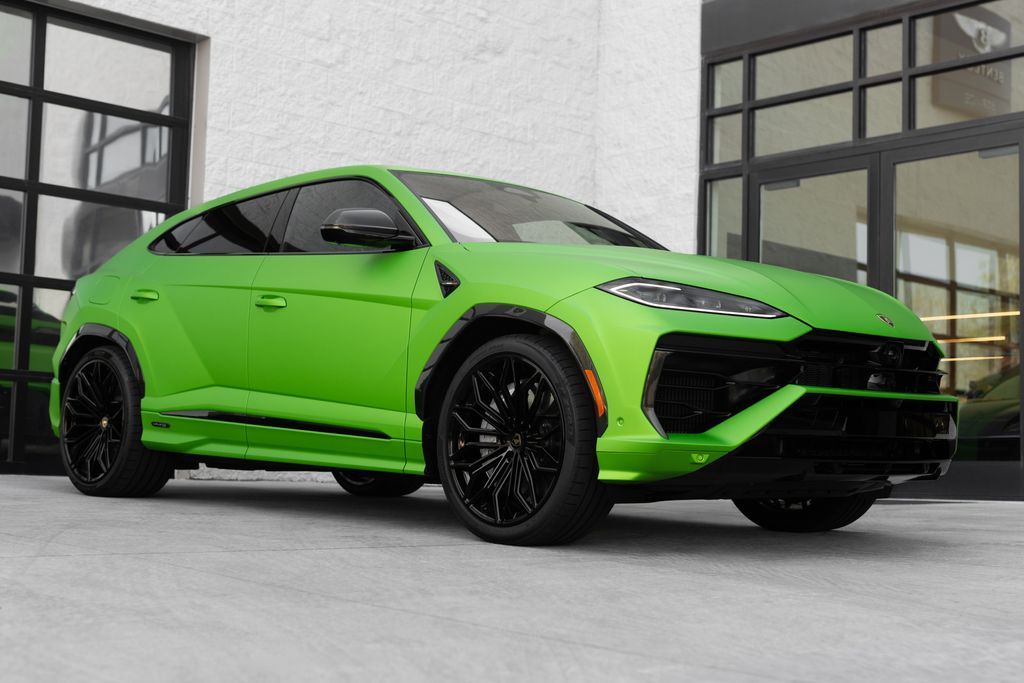 2026 Lamborghini Urus SE