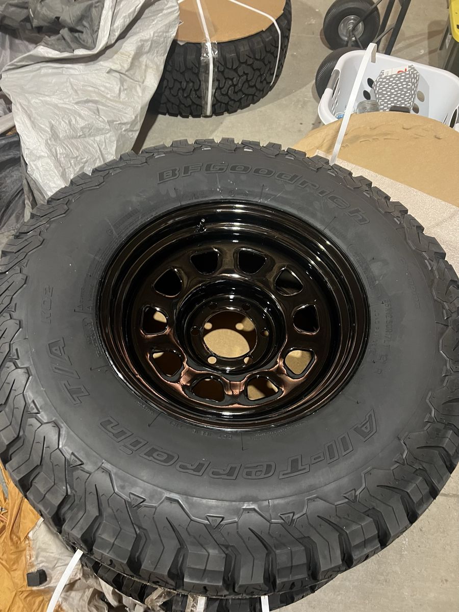35” Wheels - Tires with Black 17x9 Rims