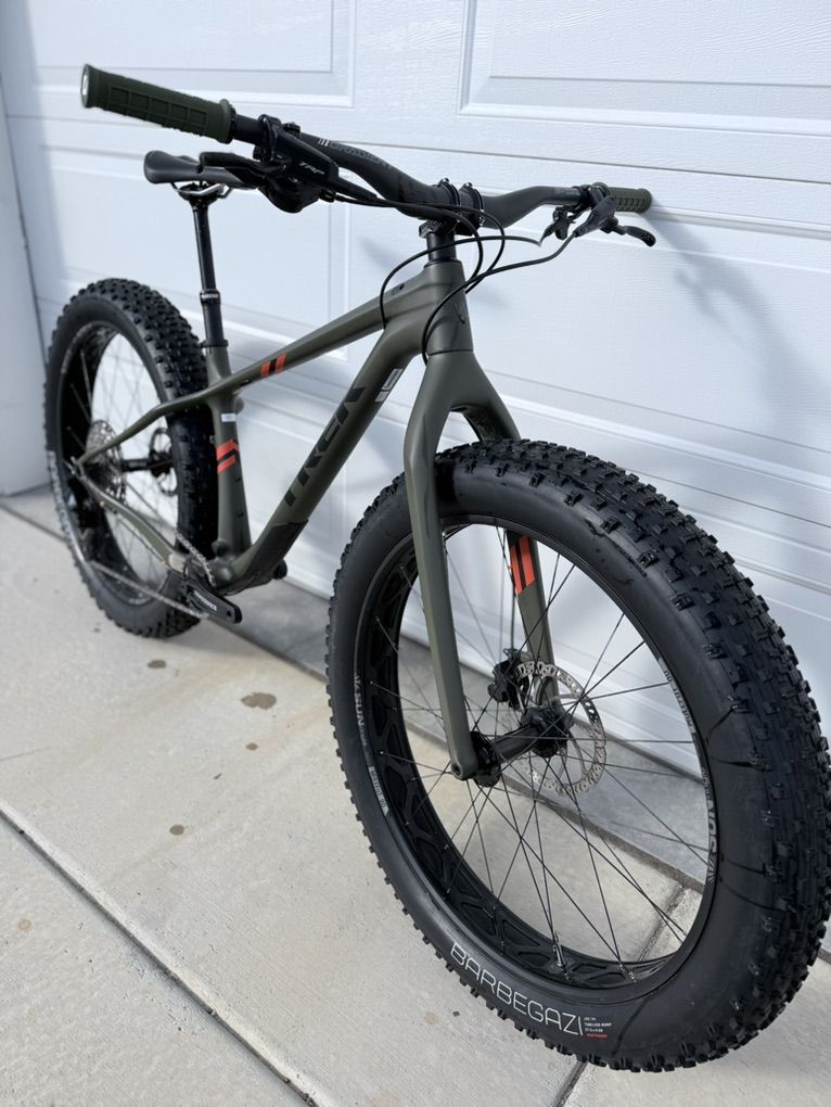2025 Trek Farley 9.6 Medium