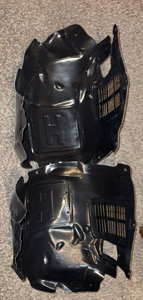 2012-2018 BMW F30 3 Series Fender Liners