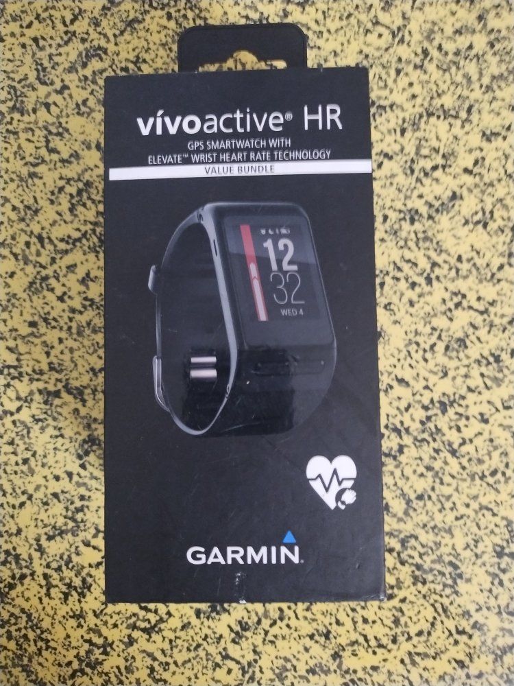 Garmin Vivoactive HR GPS Smartwatch with Elevate Wrist Heart Rate Technology - New in Box