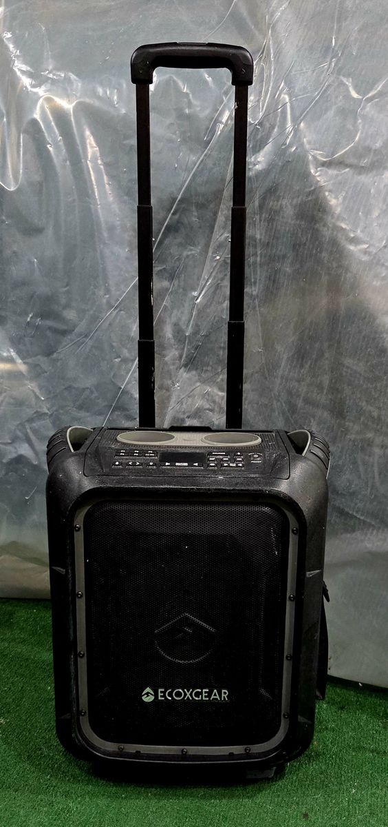 EcoXGear Portable Sound System, Power Source