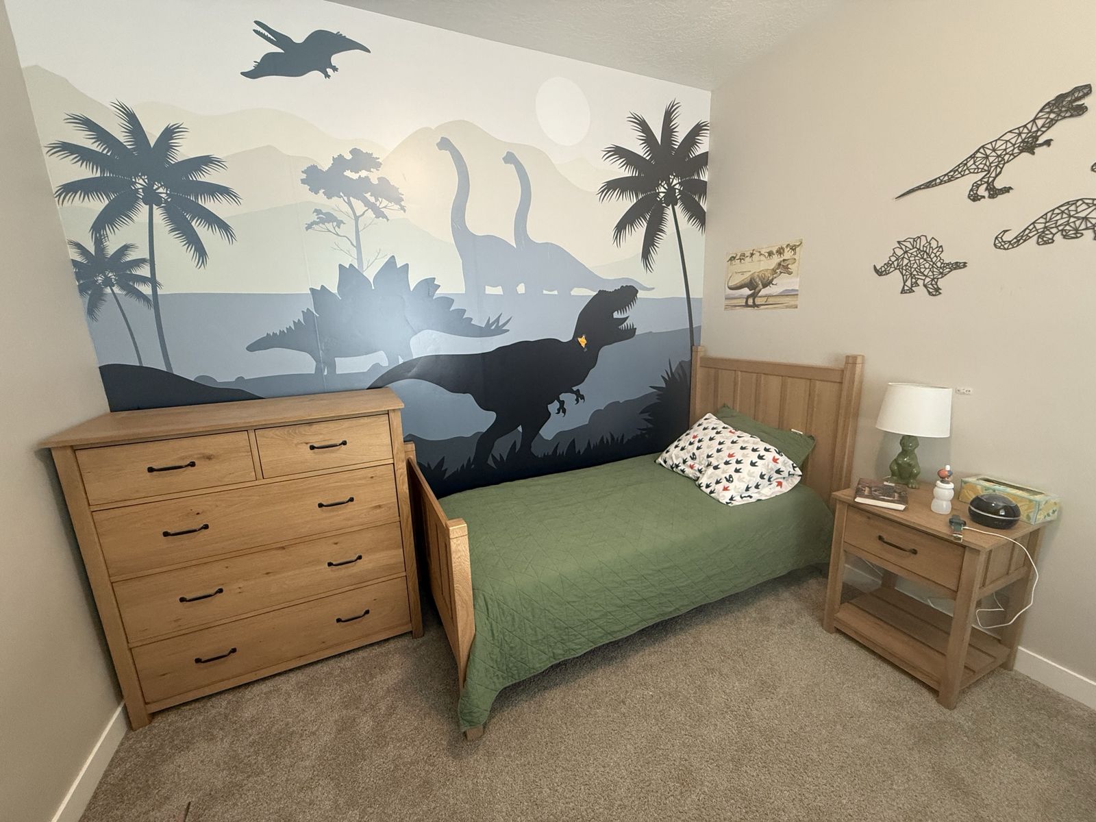 Twin Bed Set With Dresser And Nightstand