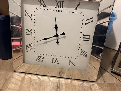 Mirrored Clock