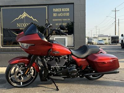 Harley-Davidson Road Glide 117 V-Twin Touring Motorcycle Red Metallic