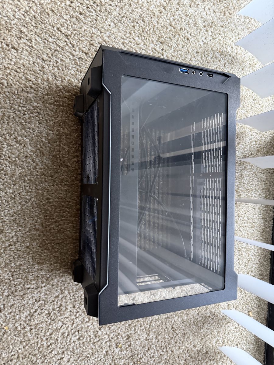 Sliger SM560 Micro ATX PC Case
