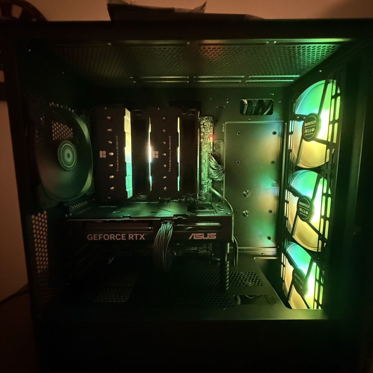 ISO Broken pc's and Laptops