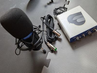 Beginner microphone and recording/podcasting/streaming interface