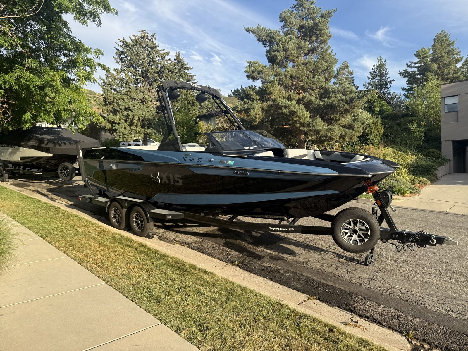 2021 Axis A24
