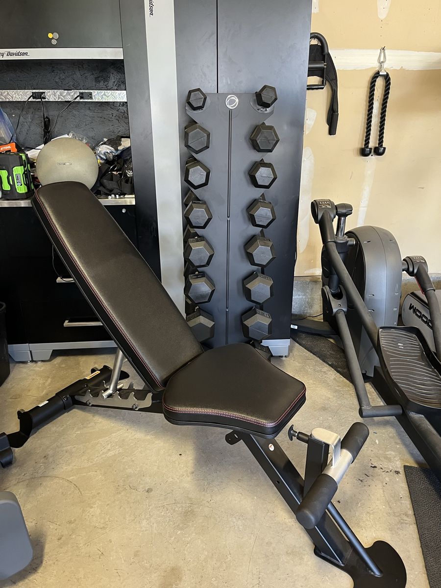 $1600 INSPIRE Weight Bench & Dumbbell Set (MINT!!)