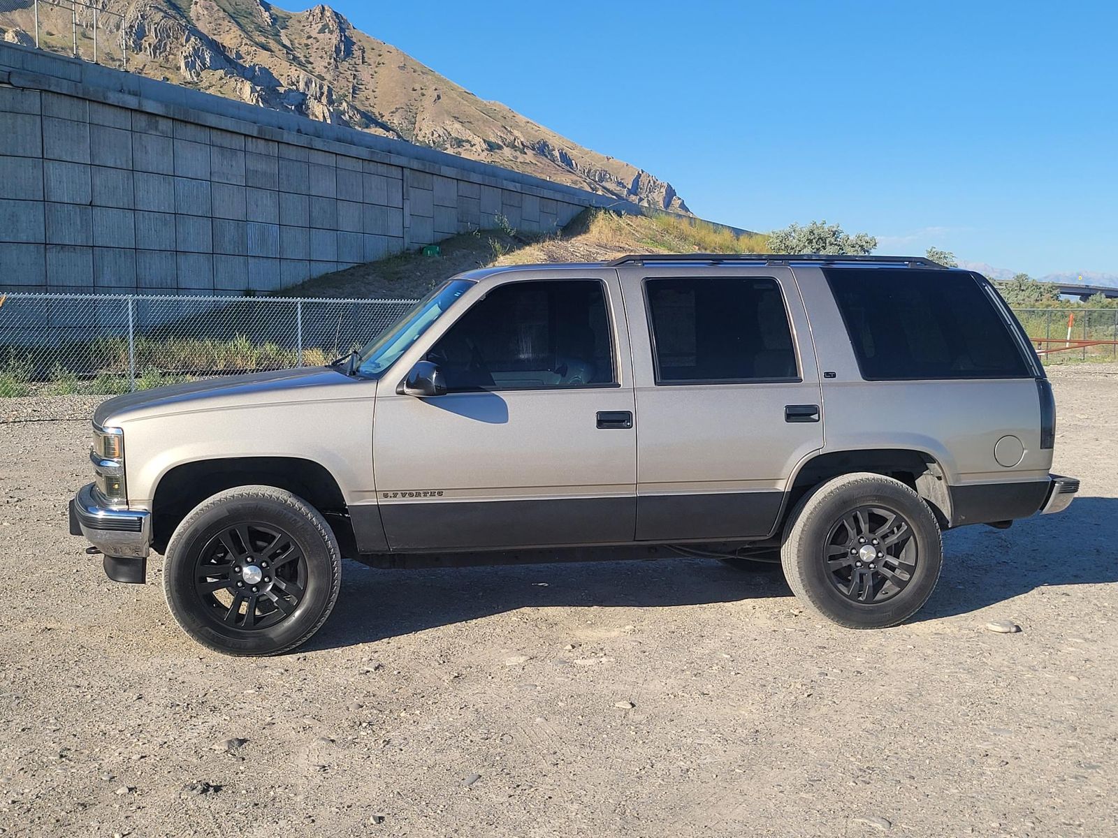 1999 Chevy Tahoe for Trade