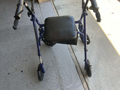 Walker with brakes