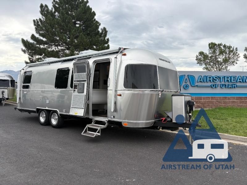 New 2026 Airstream International 28RB Q