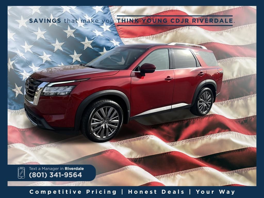 2023 Nissan Pathfinder SL
