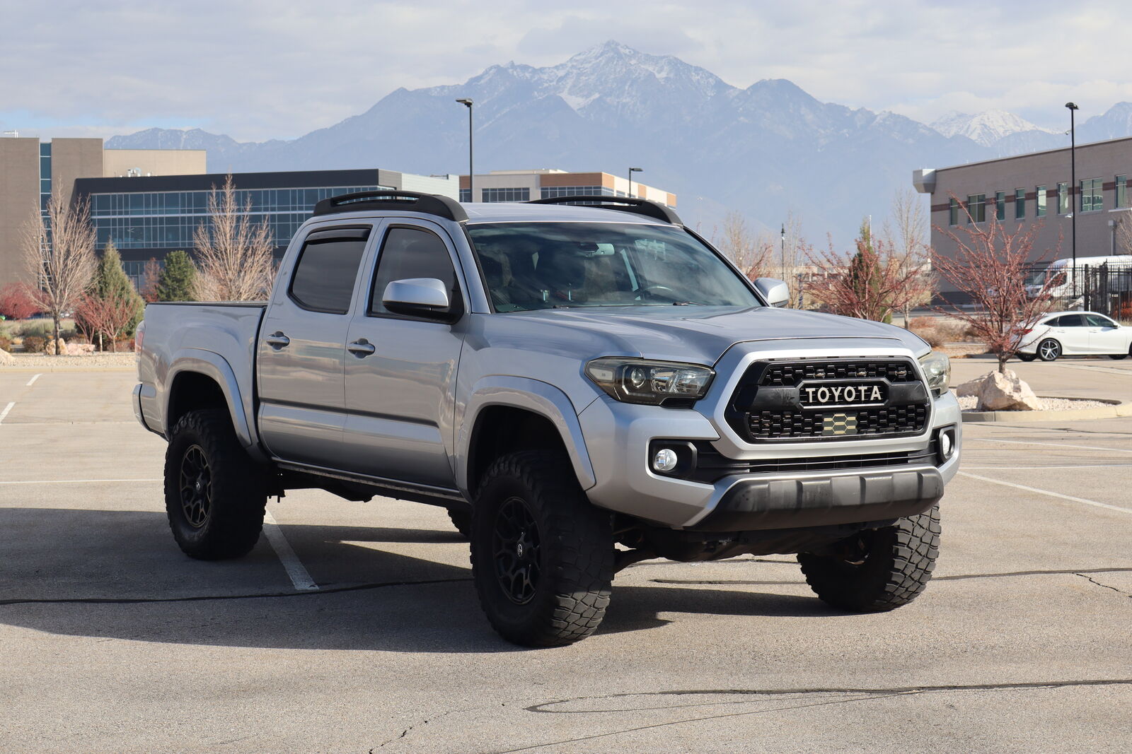 2021 TOYOTA TACOMA SR5 V6