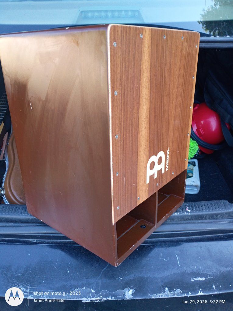 Main image 3