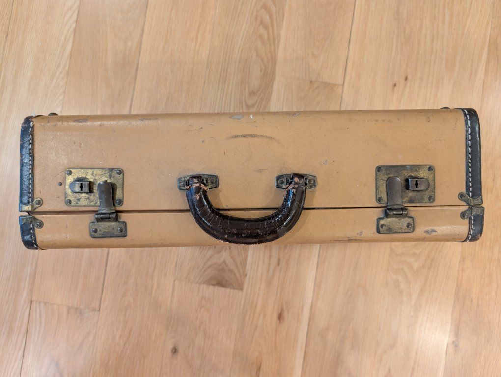 Main image 6