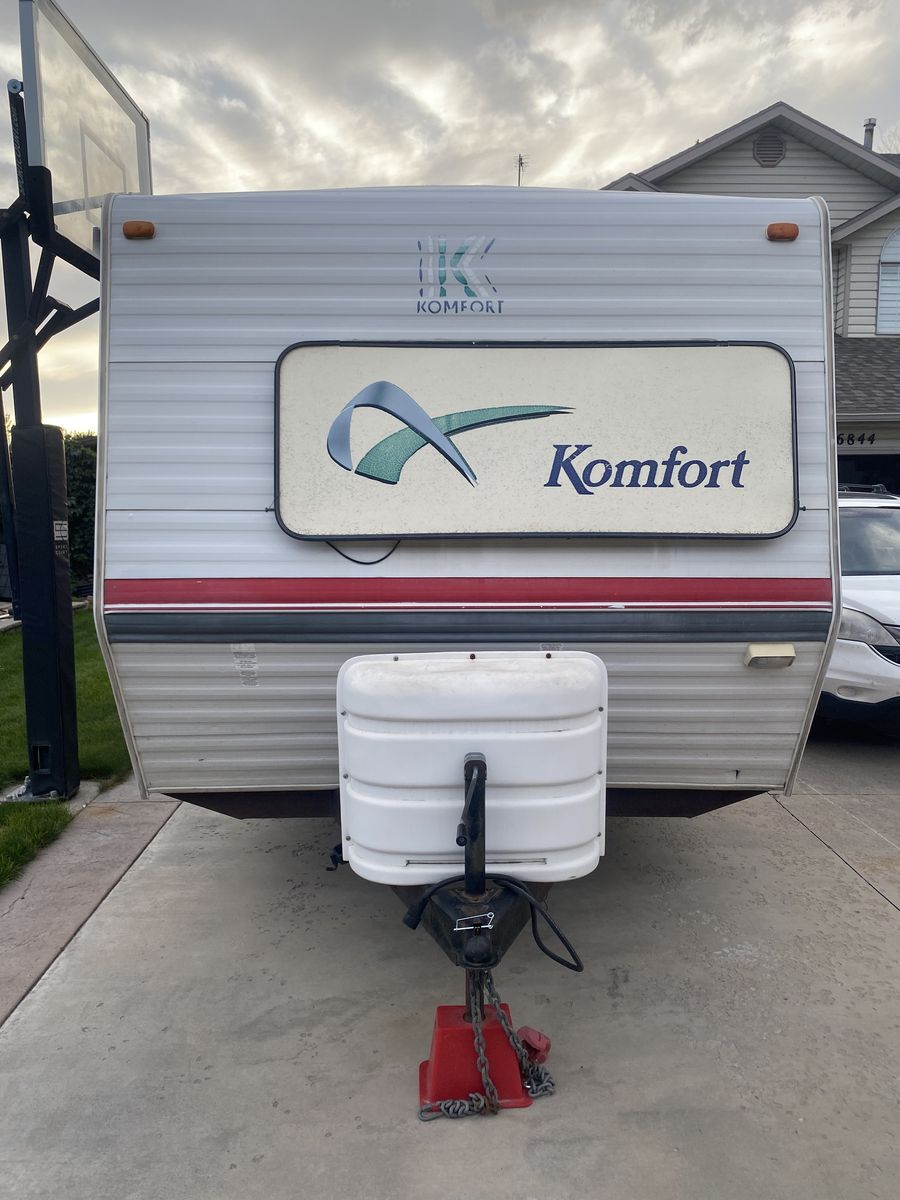 1998 Komfort Camper Trailer
