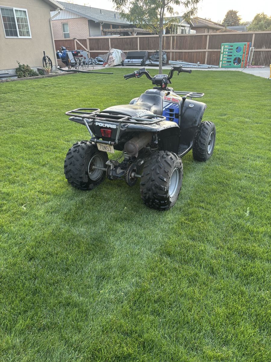 2004 Polaris trail boss 330 ATV
