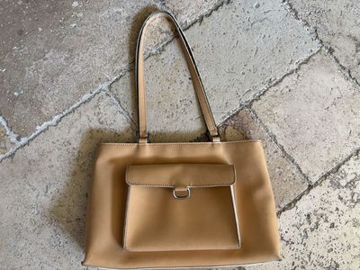 Mondani Yellow or Light Tan Shoulder Purse