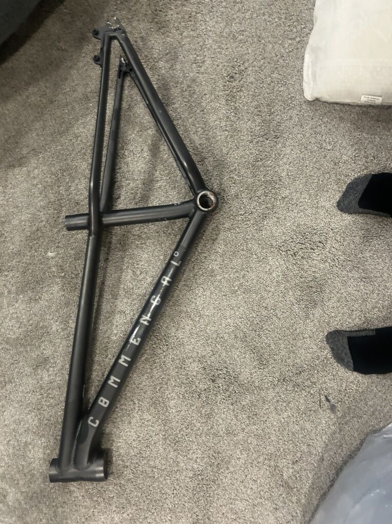 Commencal Dj frame Size Small