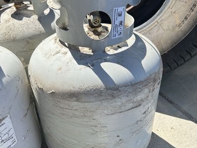 Propane Tank DOT Cylinder 5 lbs Certified and filled!