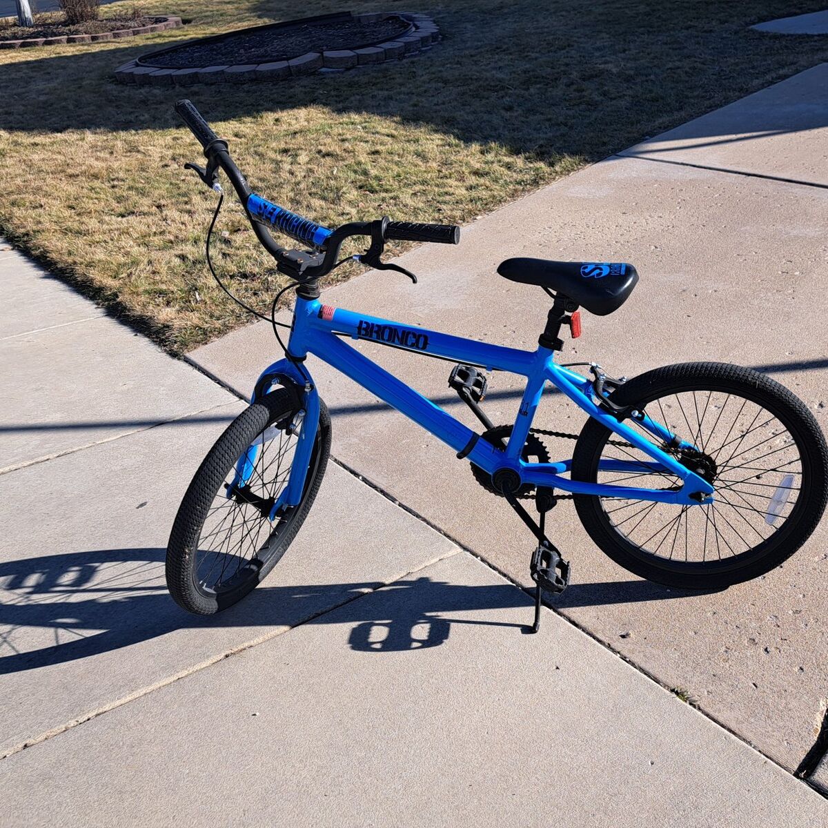 18 inch kids bike solid tires (no flats!)