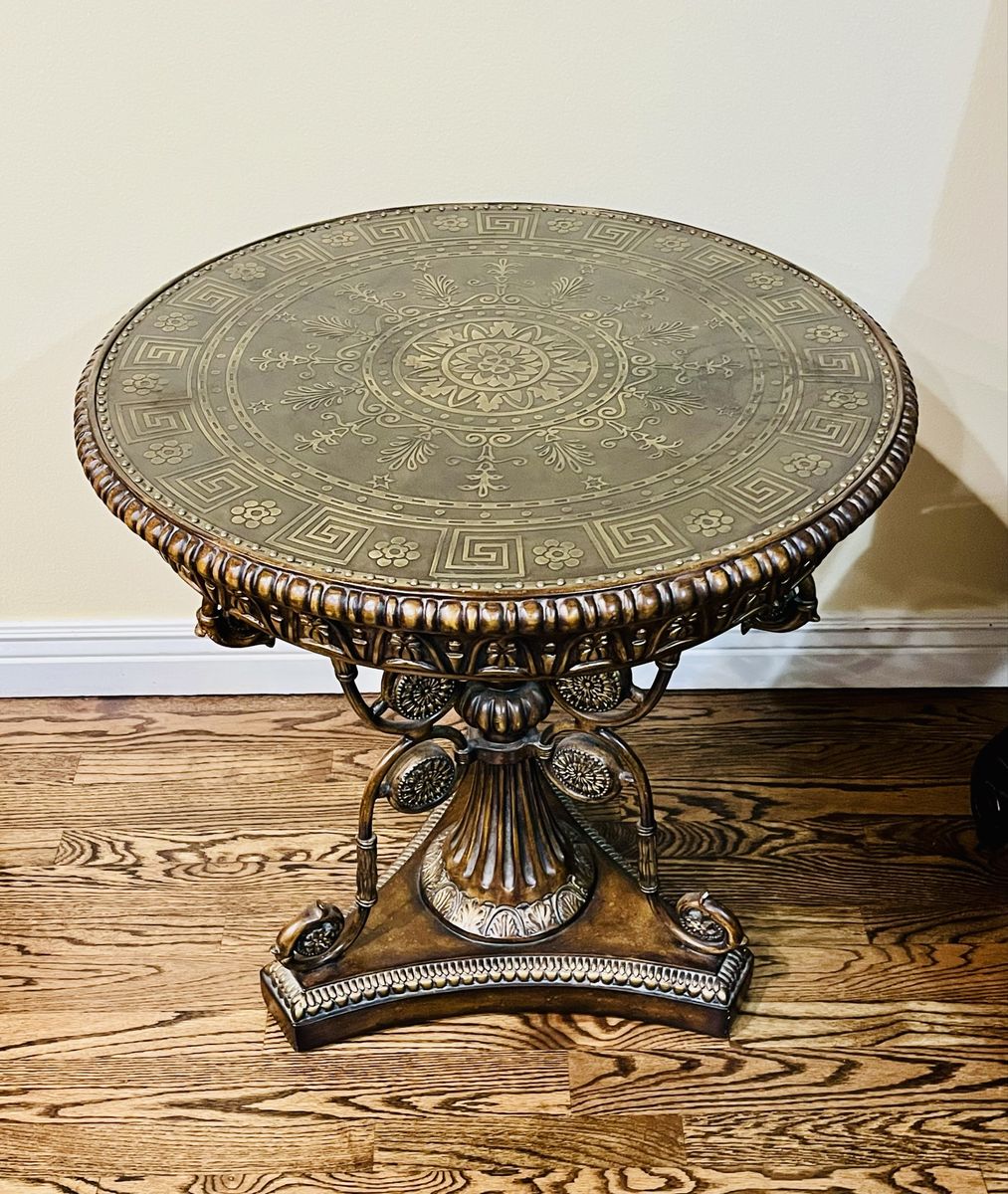 VINTAGE ORNATE ROUND PEDESTAL ACCENT LOUIS XV TABLE BRASS INLAY