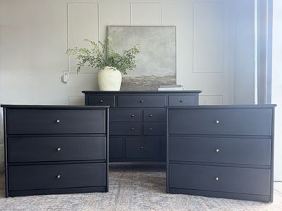 Dresser set