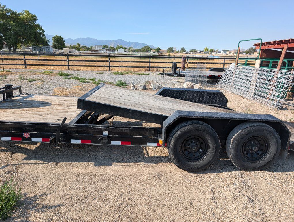 2021 PJ Utility Trailer