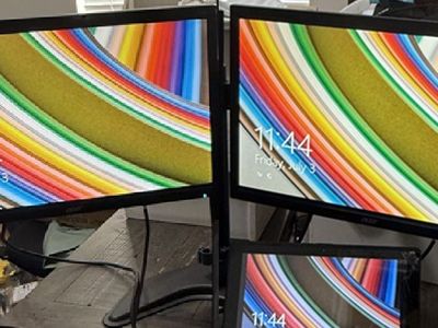 2 computer monitors (22") - dual setup (ACER)