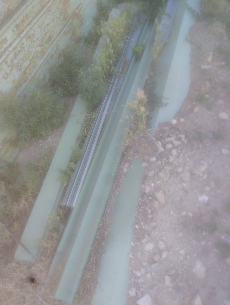 Main image 3