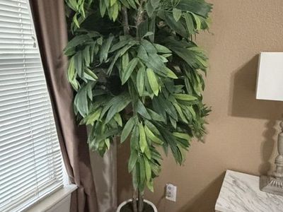 Realistic Artificial Indoor Tree - Excellent Condition