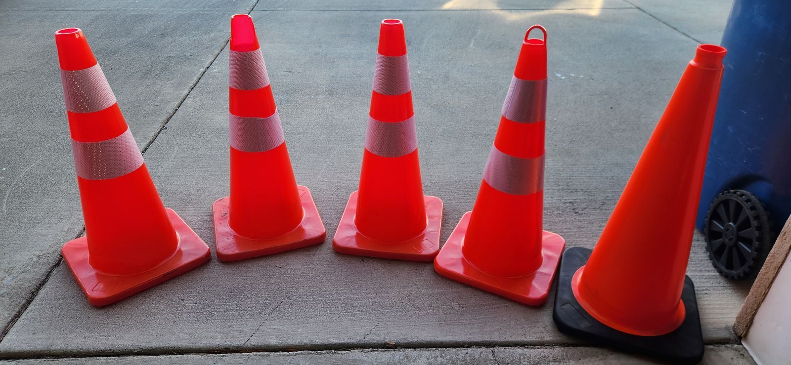 Assorted 28" Road Cones