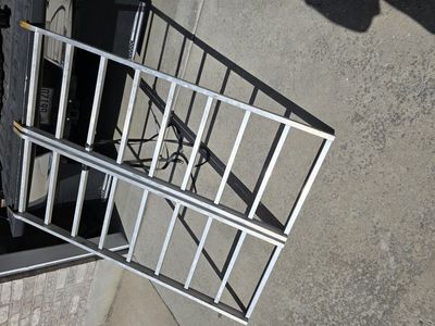 Aluminum loading ramps
