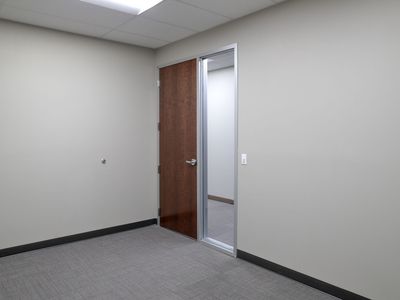 PRIVATE OFFICE SPACE FOR RENT - Lehi, UT / Thanksgiving Point