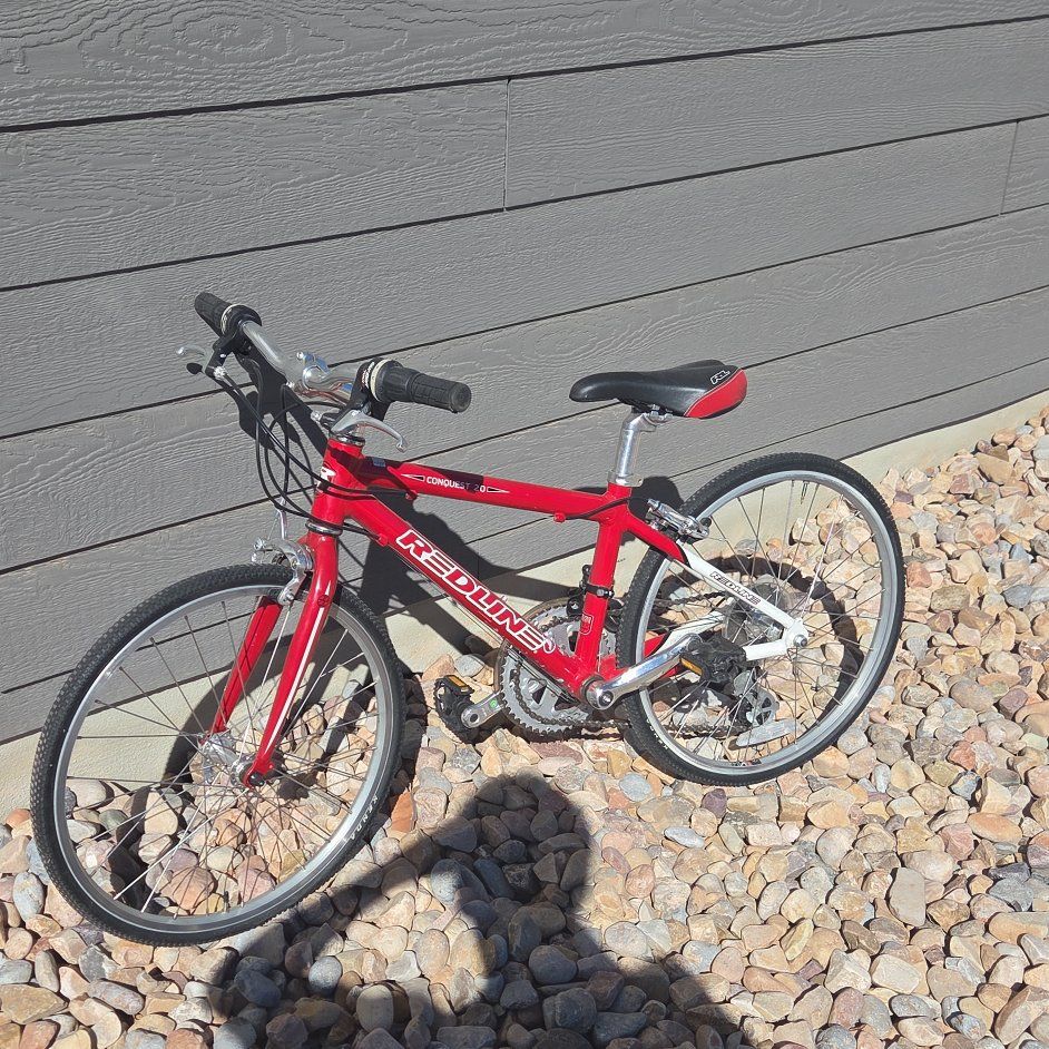 Redline Conquest 20 Kids Bike 20" Wheels Red White