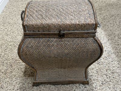 Wicker basket with Metal Clasp & Handles - Curved Wood Accents