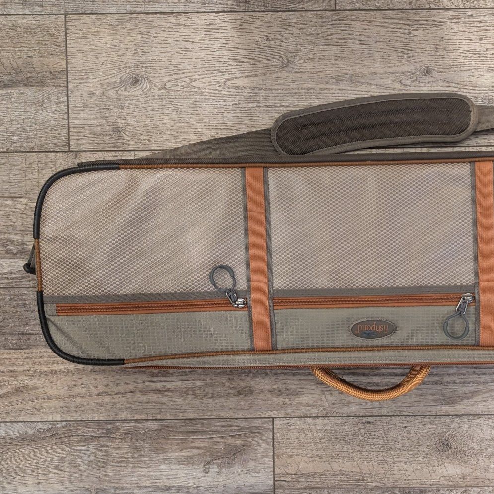 Like new Fishpond Dakota Carry on