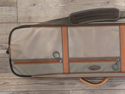 Like new Fishpond Dakota Carry on