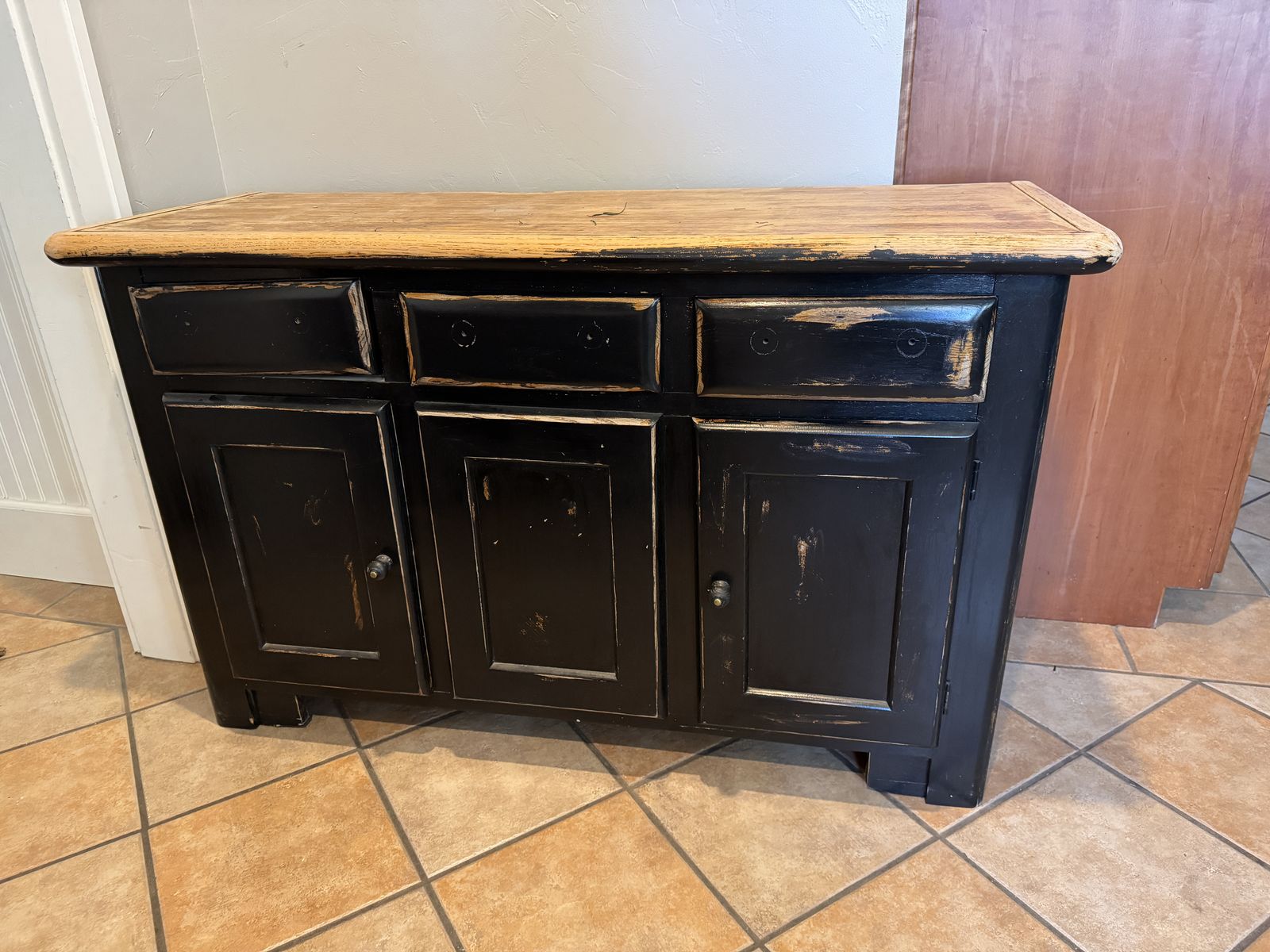 Heavy wood buffet sideboard cabinet