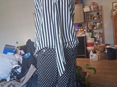 Forever 21 Sleeveless Striped Tie-Neck Blouse Top Size L