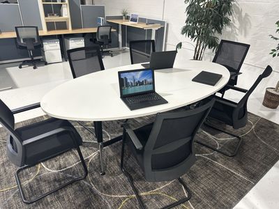 8’ Oval Conference Table
