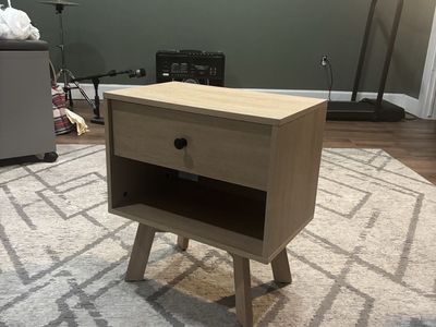 Night stand