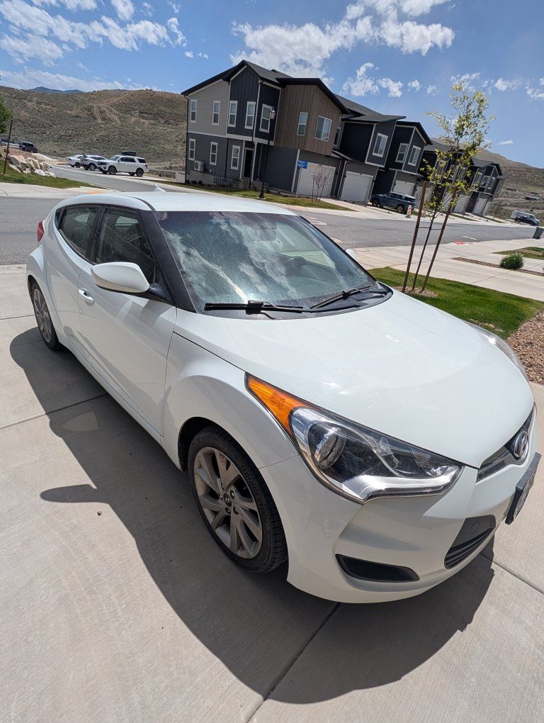 2016 Hyundai Veloster 
