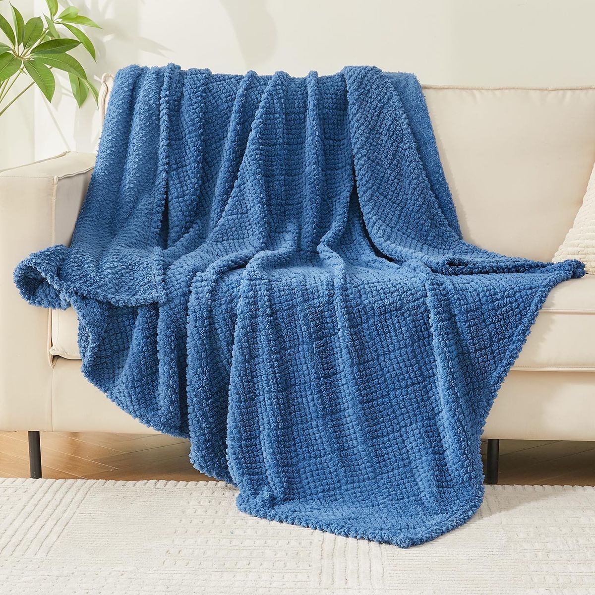 Plush Blue Jacquard Textured Fleece Throw Blanket