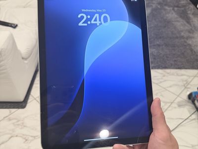 Ipad 10th Gen Wifi + Cellular