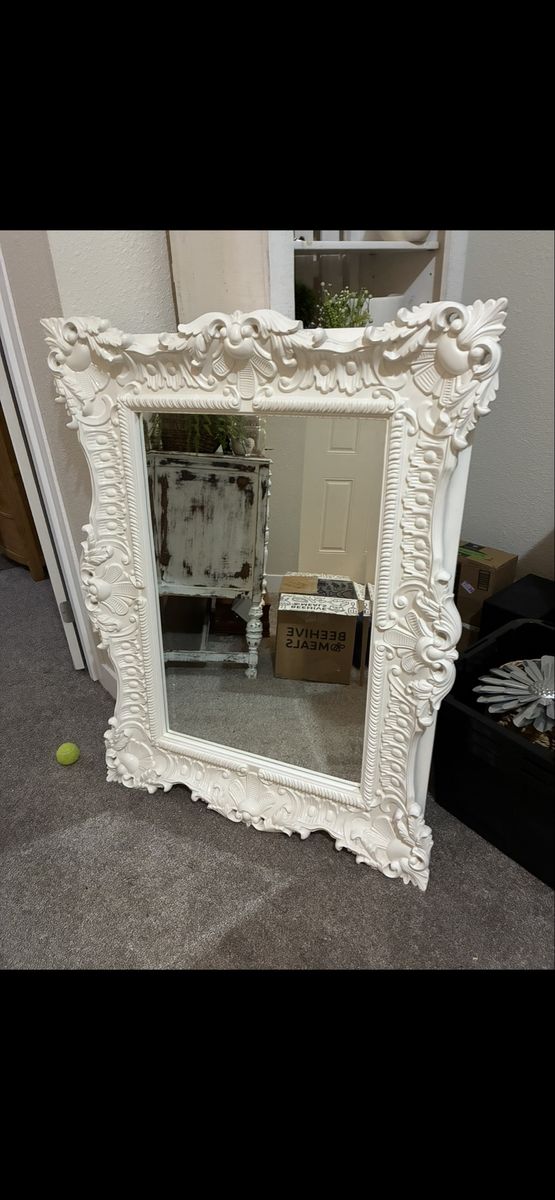Gorgeous Mirror